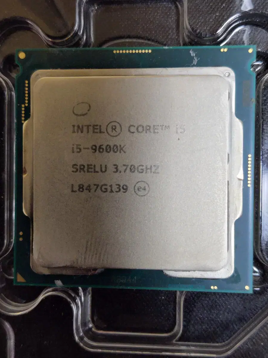 컴퓨터 CPU 인텔 I5 9600K